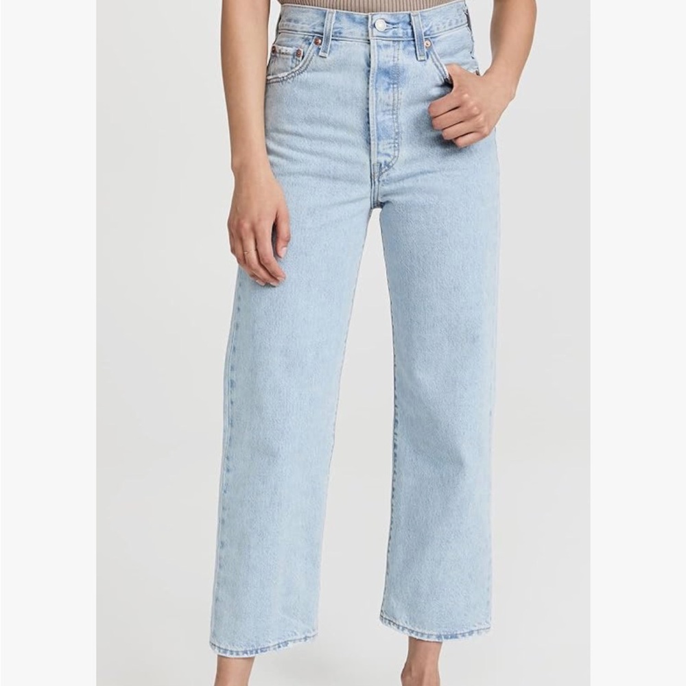 Levi's Women's Premium Ribcage Straight Ankle Jeans in Ojai Shore - Light Indigo